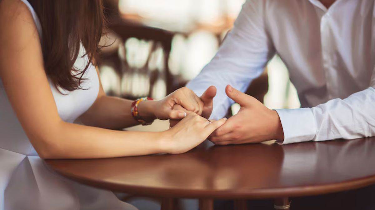 https://www.jagranimages.com/images/newimg/28062025/28_06_2025-tips_to_improve_relationship_23970123.jpg