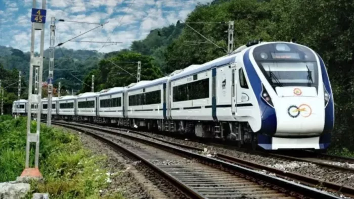 रेलवे में 100 साल बाद होने जा रहा बड़ा बदलाव। (फाइल फोटो)