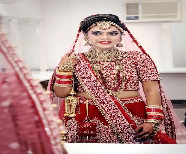 Gold Rate Today: फीकी पड़ी सोने की चमक, चांदी में जबरदस्त गिरावट, जानिए भाव