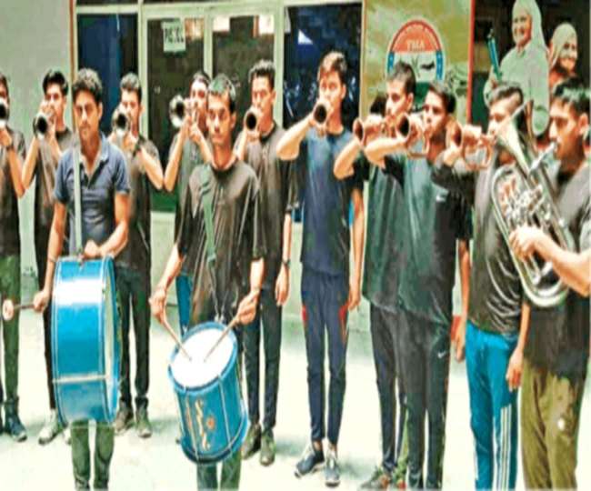 https://www.jagranimages.com/images/newimg/28072021/28_07_2021-army_band__21872346.jpg