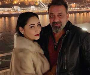 पत्नी मान्यता दत्त के साथ बॉलीवुड अभिनेता संजय दत्त, तस्वीर- Instagram: duttsanjay