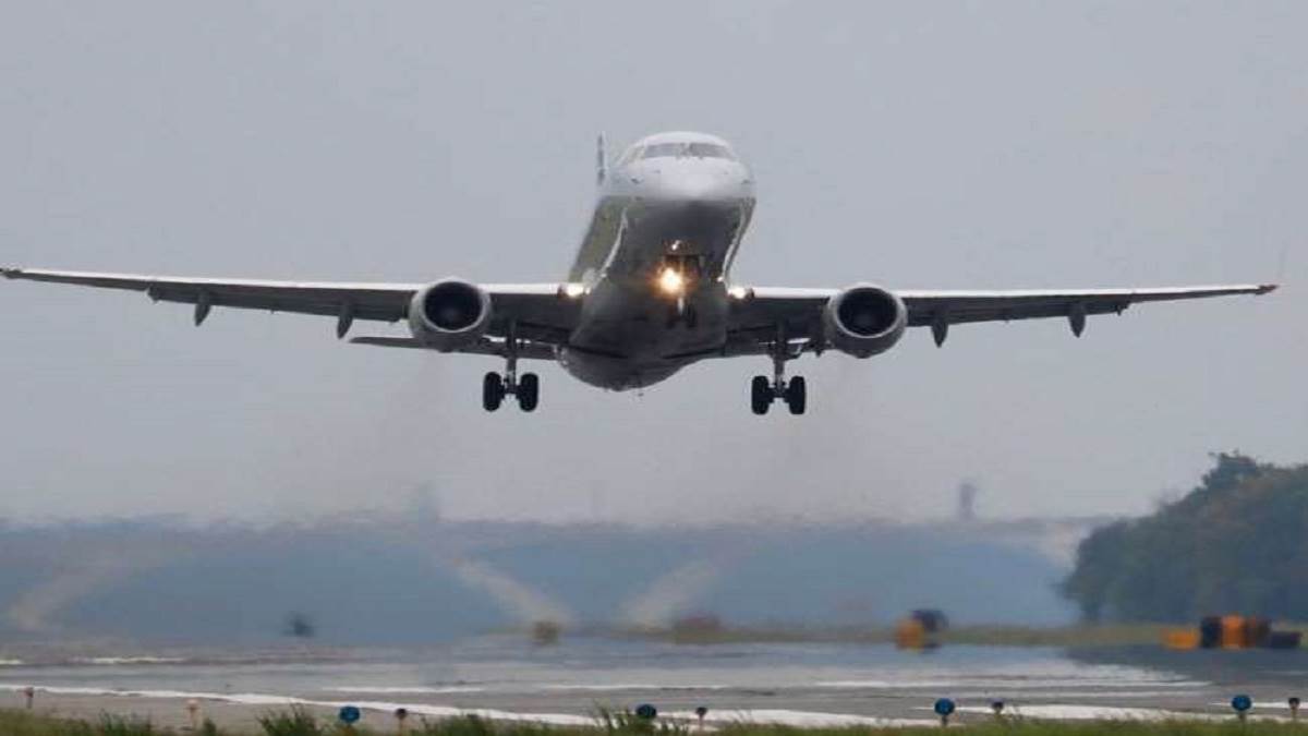 spicejet plane emergency landing on jaipur airport