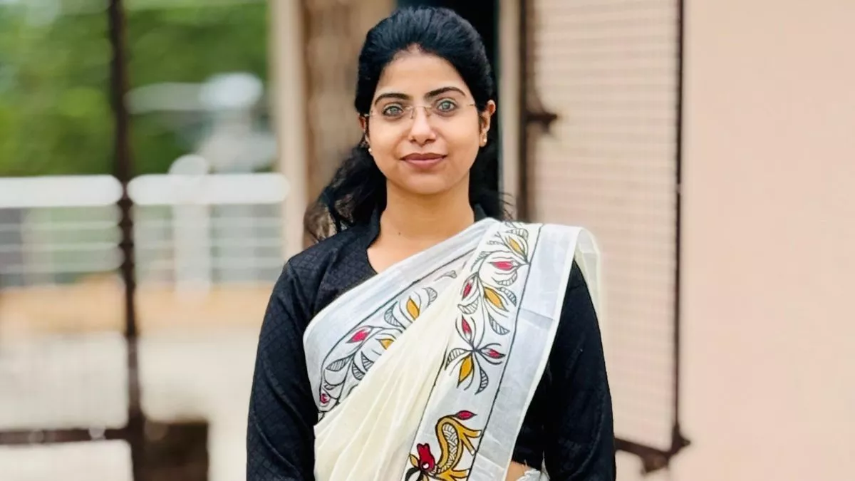 JPSC Success Story: रामगढ़ की बेटी चंद्रज्योति ने JPSC में लहराया परचम, बनीं डिप्टी कलेक्टर