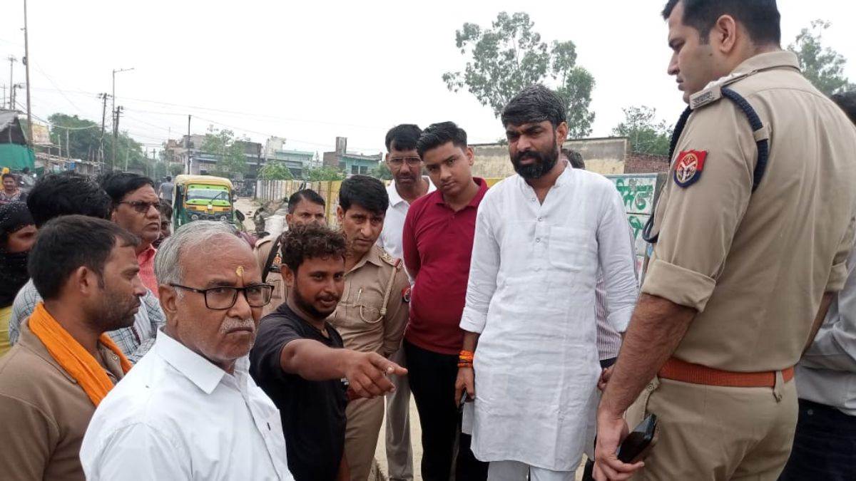 missing girl found dead in pit mathura police investigate case