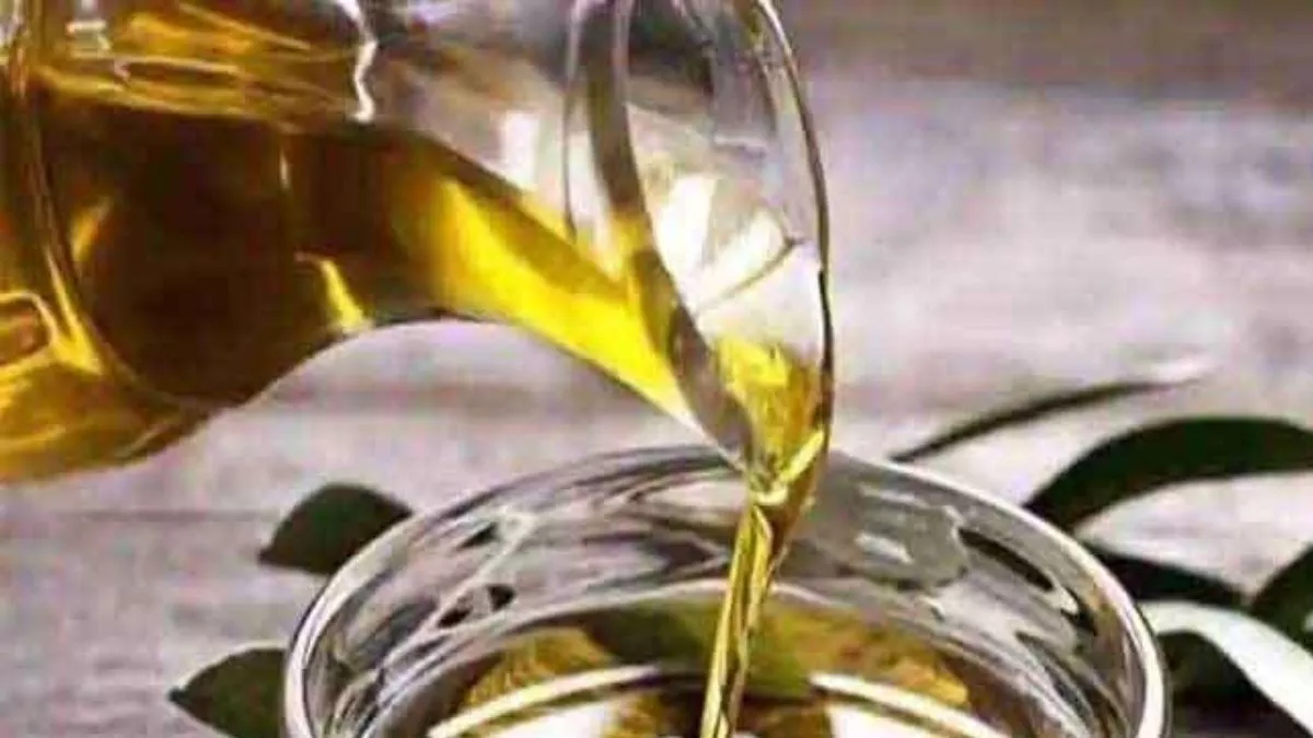 Ranchi News: तेजी से बढ़ रहे सरसों तेल के दाम, इस वर्ग को हो रही ज्यादा परेशानी; व्यापारी ने बताई कीमत बढ़ने की वजह