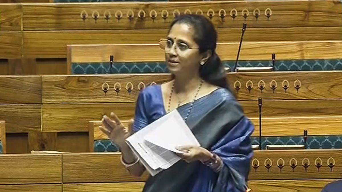 https://www.jagranimages.com/images/newimg/28072025/28_07_2025-supriya_sule_23997174.jpg