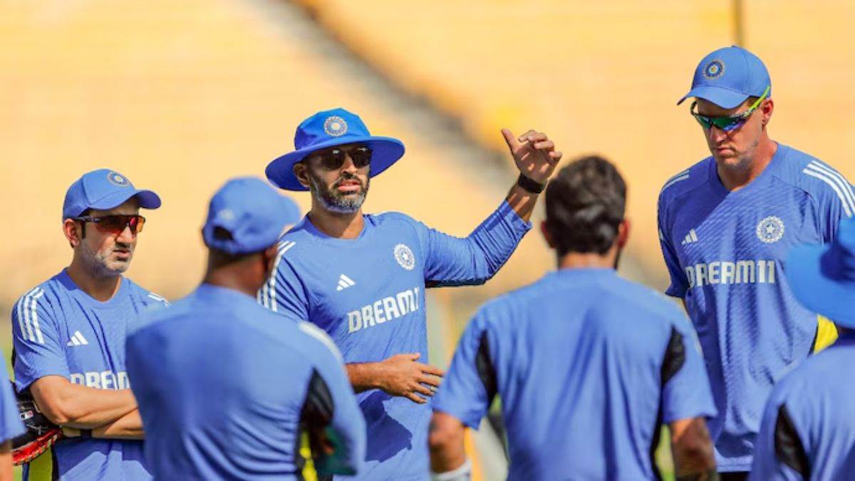 https://www.jagranimages.com/images/newimg/28072025/28_07_2025-team_india_coaching_staff_23997106.jpg