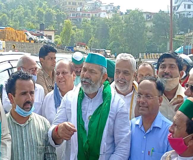 हिमाचल में प्रवेश के दौरान ही किसान नेता को विरोध का सामना करना पड़ा।