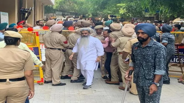 Punjab Grain Lifting Scam अनाज ढुलाई घाेटाले में डायरी के बाद अब एक बैग चर्चा में आया।