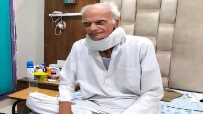 इतिहासकार व साहित्यकार दीपक जालंधरी का सुबह 9 बजे निधन हो गया।
