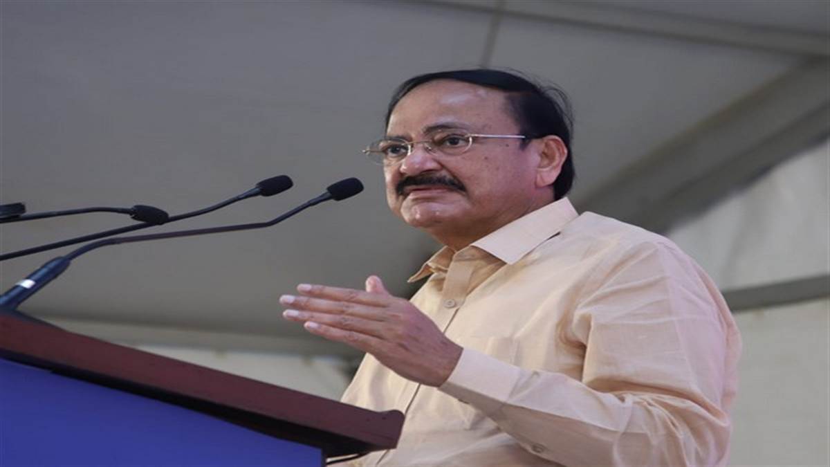 https://www.jagranimages.com/images/newimg/28082022/28_08_2022-naidu_23020599.jpg