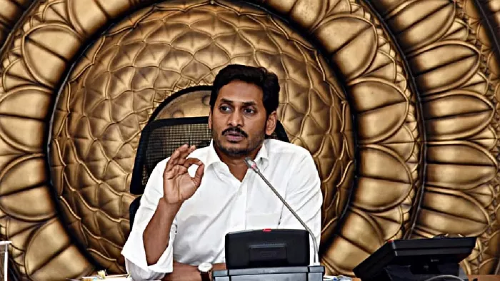 रेत को टिलों पर विरोध करने जा रहे TDP नेता गिरफ्तार (फाइल फोटो)