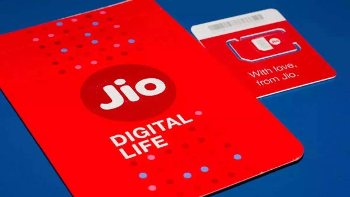 https://www.jagranimages.com/images/newimg/28082023/28_08_2023-jio_1_23515441.jpg