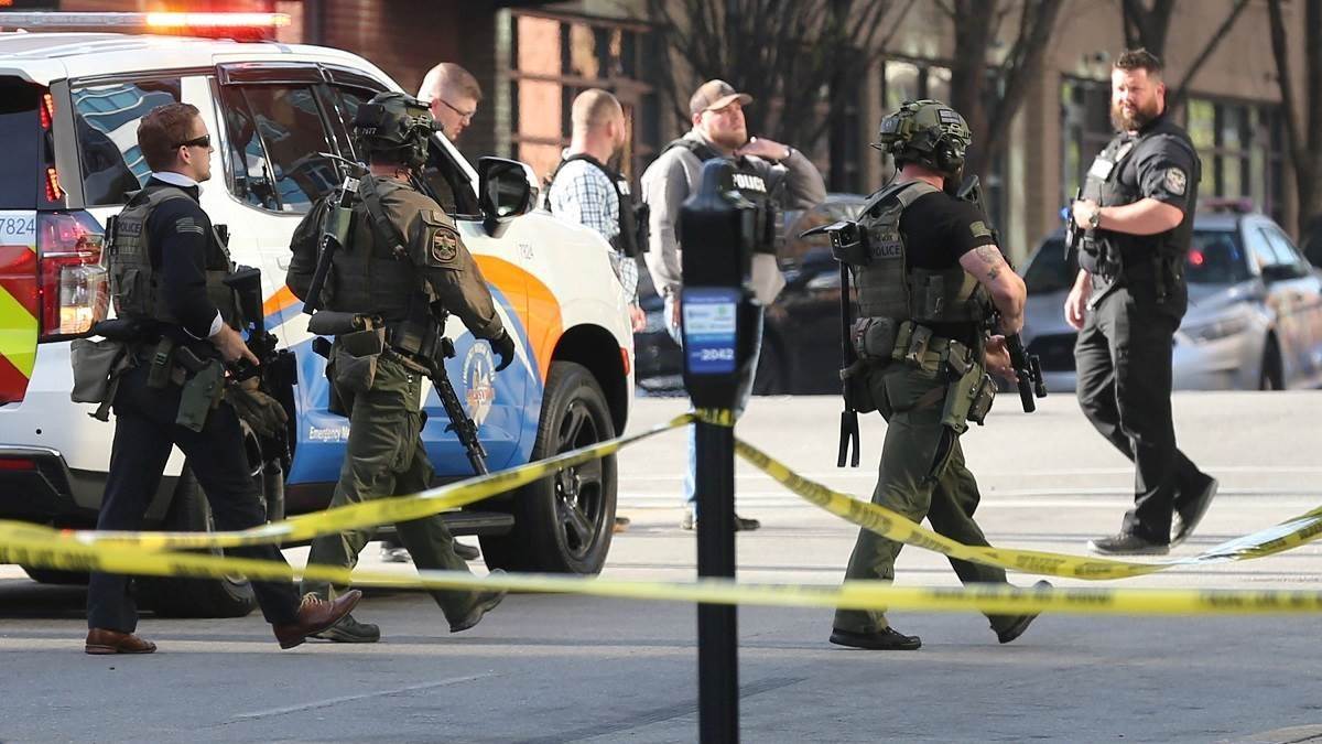 https://www.jagranimages.com/images/newimg/28082023/28_08_2023-shooting_in_america_23514785.jpg