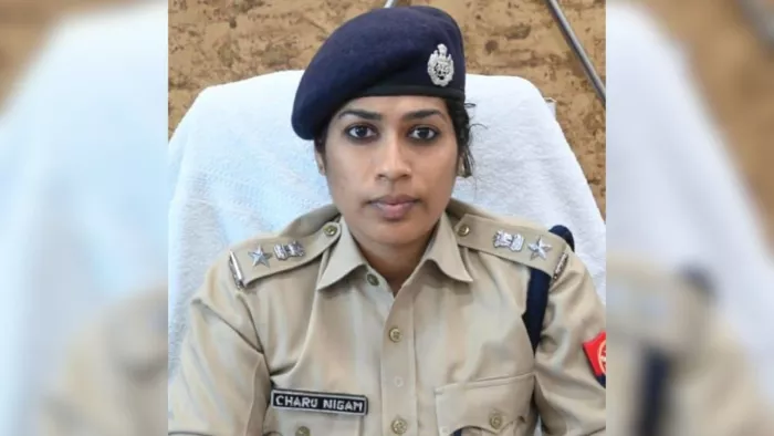 लापरवाही के आरोप में थाना प्रभारी को किया लाइन हाजिर