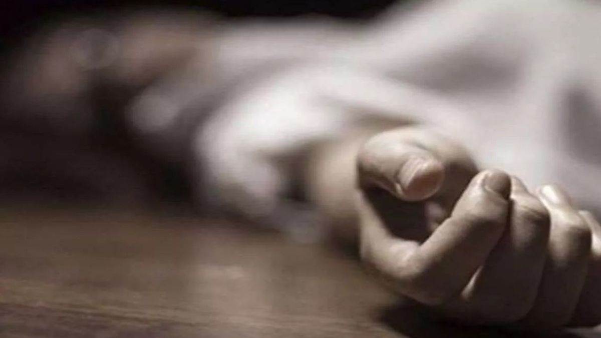 https://www.jagranimages.com/images/newimg/28082024/28_08_2024-students_suicide_23786835.jpg