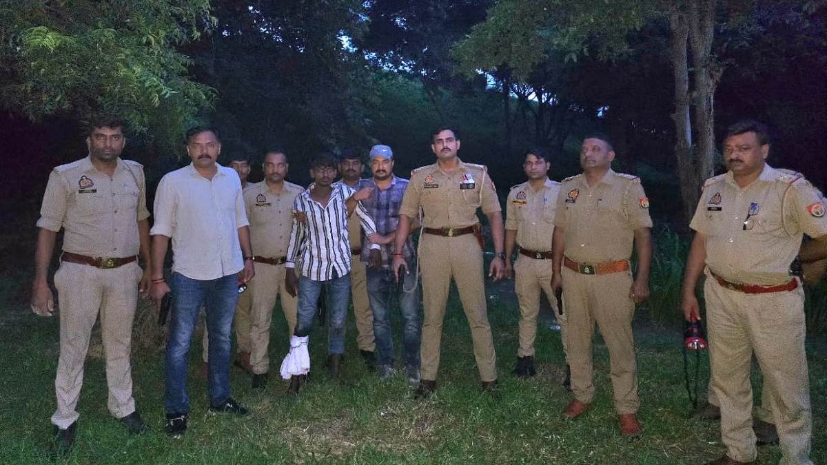 https://www.jagranimages.com/images/newimg/28082025/28_08_2025-accused_arrested_24027742.jpg