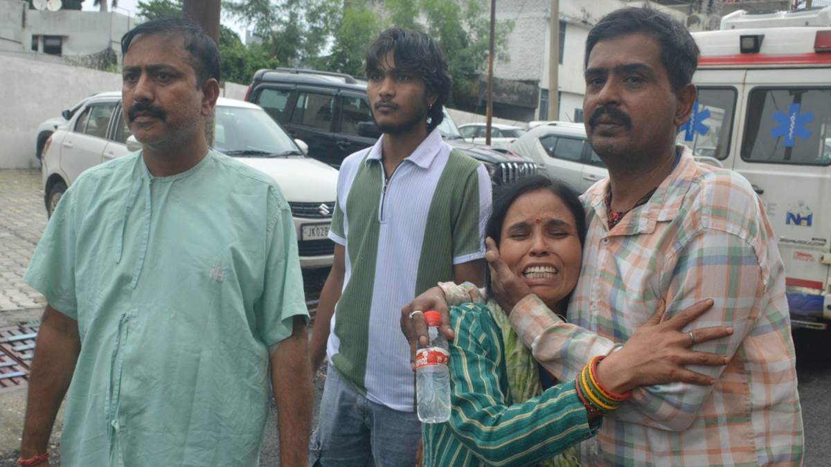 https://www.jagranimages.com/images/newimg/28082025/28_08_2025-bihar_pilgrims_24028040.jpg