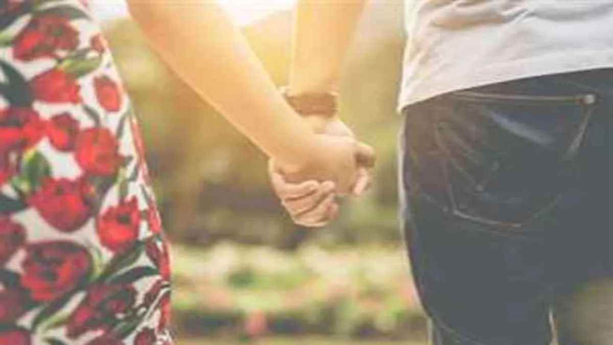 https://www.jagranimages.com/images/newimg/28082025/28_08_2025-love_story_24027923.jpg