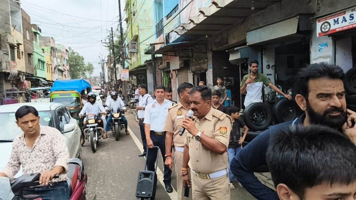 https://www.jagranimages.com/images/newimg/28082025/28_08_2025-mrt_bull_24028013.jpg