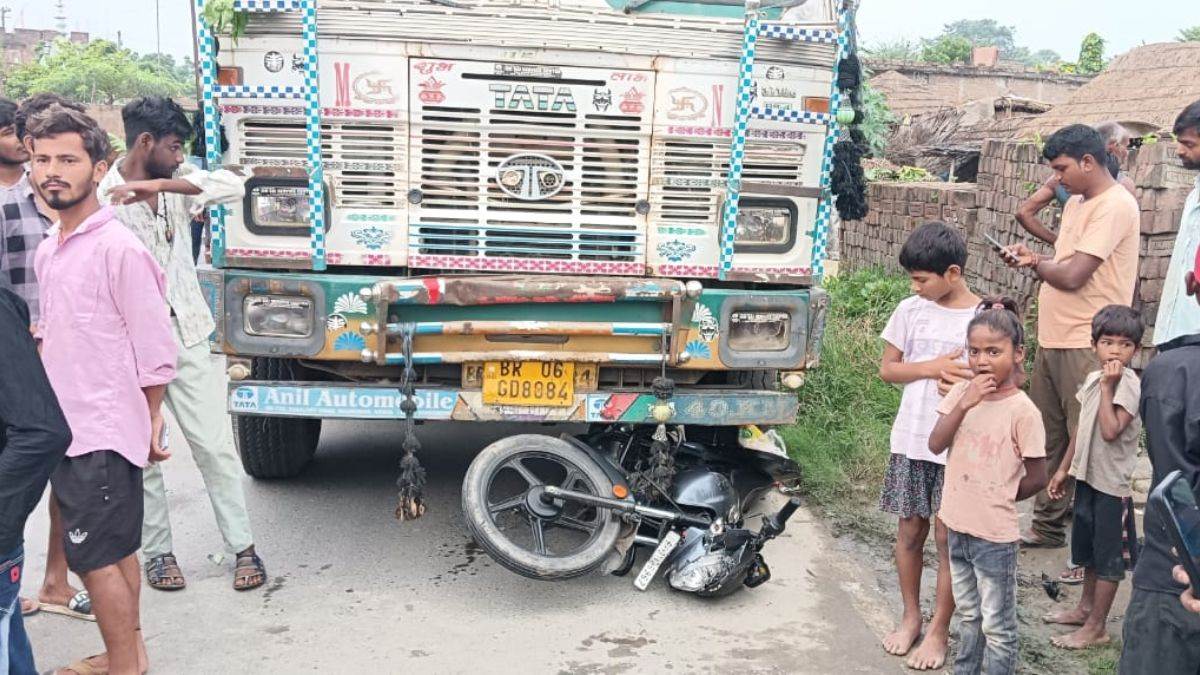https://www.jagranimages.com/images/newimg/28082025/28_08_2025-muz_accident_24027951.jpg