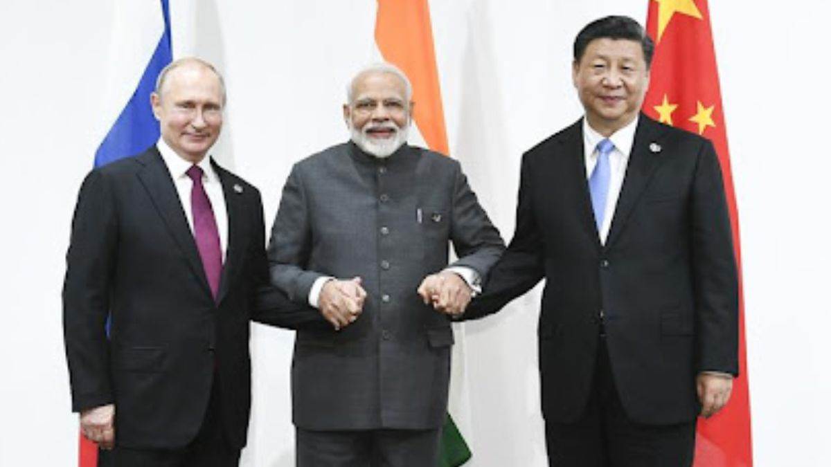 https://www.jagranimages.com/images/newimg/28082025/28_08_2025-pm_modi_trump_and_jinping_24028534.jpg