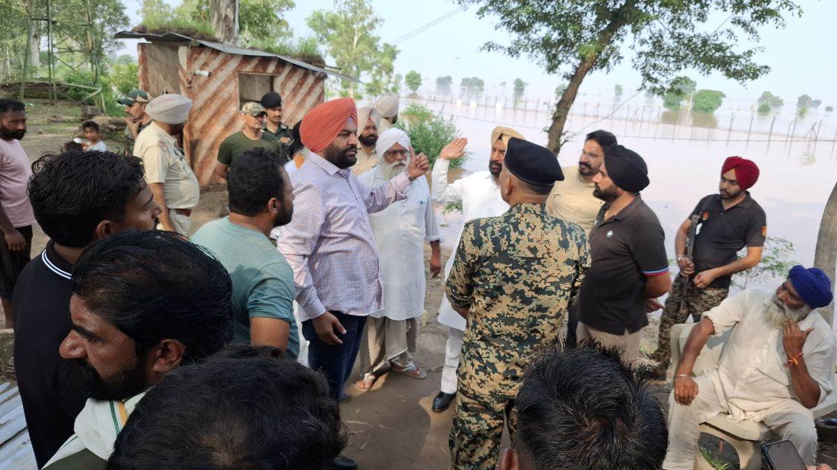 https://www.jagranimages.com/images/newimg/28082025/28_08_2025-punjab_bsf__24028142.jpg