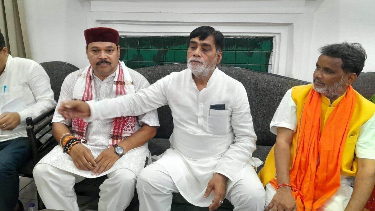 https://www.jagranimages.com/images/newimg/28082025/28_08_2025-ram_kripal_yadav_24028217.jpg
