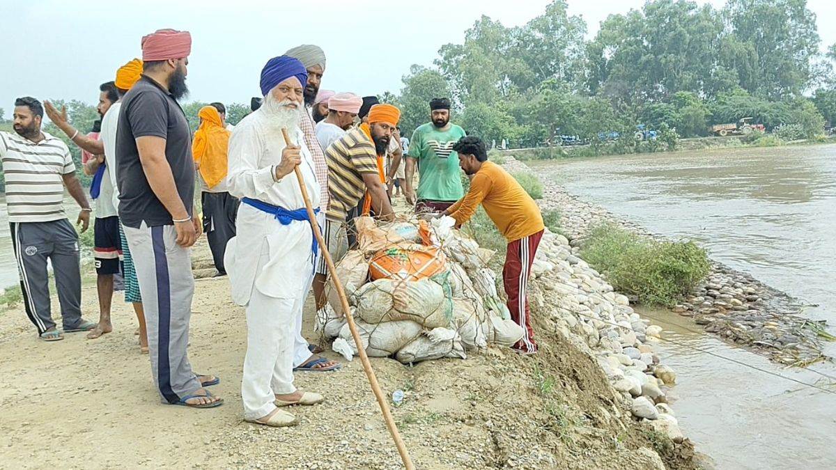 https://www.jagranimages.com/images/newimg/28082025/28_08_2025-tarn_taran_news_24028272.jpg