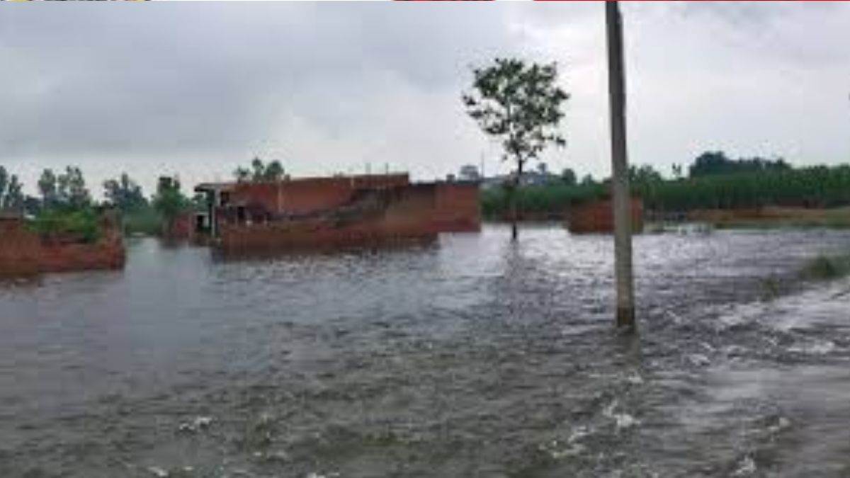 https://www.jagranimages.com/images/newimg/28082025/28_08_2025-up_badh_24028169.jpg