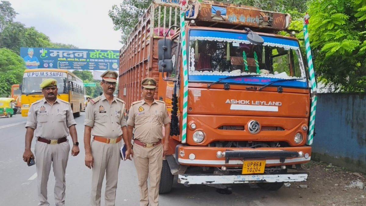 https://www.jagranimages.com/images/newimg/28082025/28_08_2025-up_crime_news_13_24028329.jpg