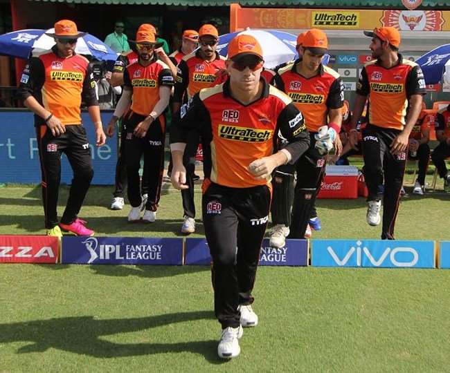 irfan pathan says sunrisers hyderabad gives clear signal to david warner that we are looking beyond you