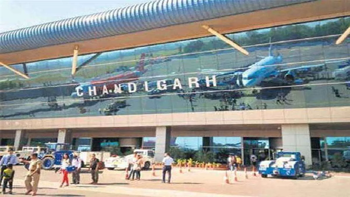 चंडीगढ़ एयरपोर्ट का बदला नाम, अब शहीद भगत सिंह के नाम से जाना जाएगा,  केंद्रीय वित्त मंत्री सीतारमण ने किया उद्घाटन - Chandigarh International  Airport name ...