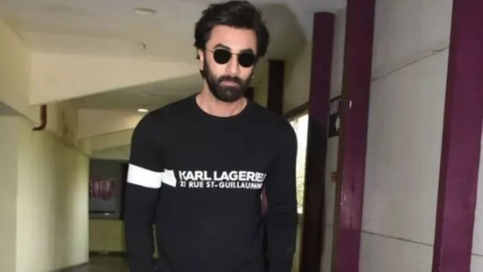 Ranbir Kapoor celebrates birthday with fans expresses gratitude cut by cake
