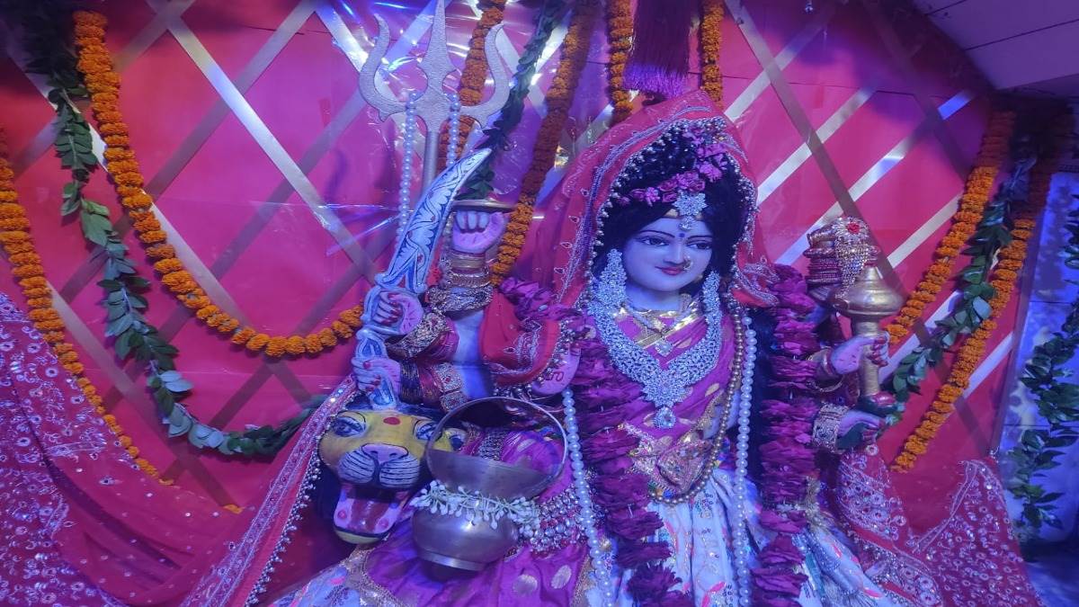 lucknow purvi devi temple 400 years old history bestows blessings of auspiciousness jagran special