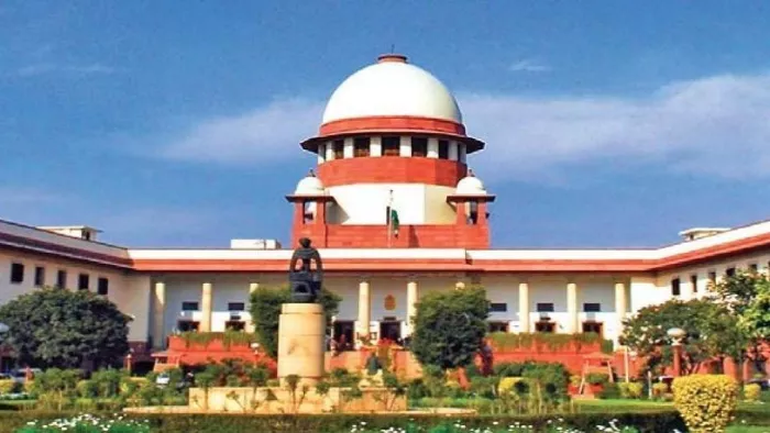 पीठ में जस्टिस बीआर गवई, एएस बोपन्ना, वी रामसुब्रमण्यम और बीवी नागरत्ना भी शामिल थे।
