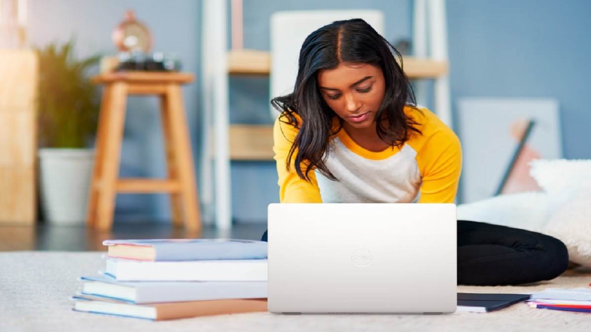इंजीनियरिंग, MBA और मेडिकल Students की पहली पसंद हैं ये 12 Best Laptops, रुक ही नहीं रही इनकी बिक्री