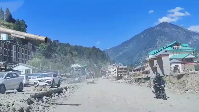 पतलीकूहल से मनाली के बीच आज 11 बजे होगा लग्जरी बस सेवा का ट्रायल।
