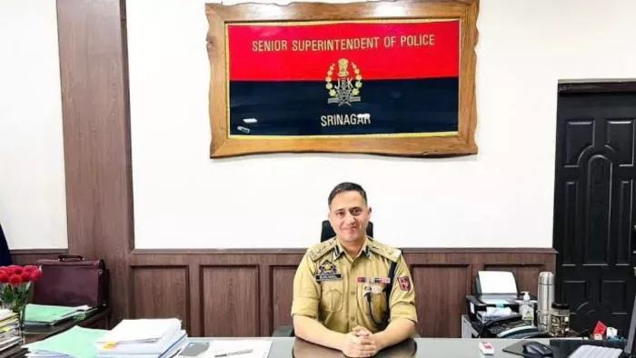 श्रीनगर पुलिस प्रमुख राकेश बलवाल मणिपुर कैडर वापस भेजे गए