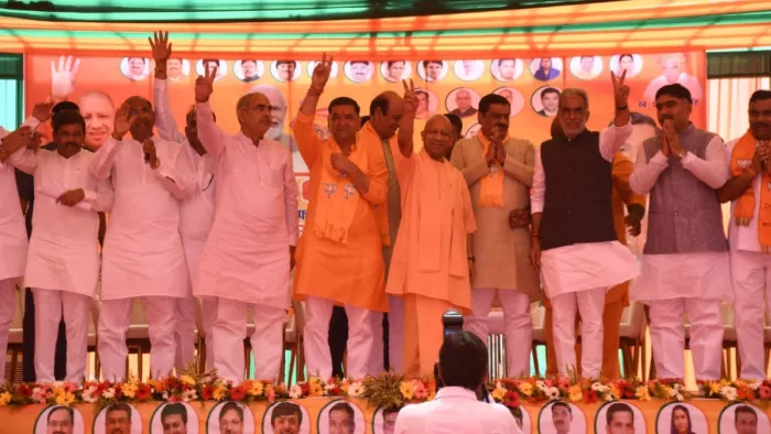 सीएम योगी पहुंचे चुनाव प्रचार के लिए पहुंचे फरीदाबाद।