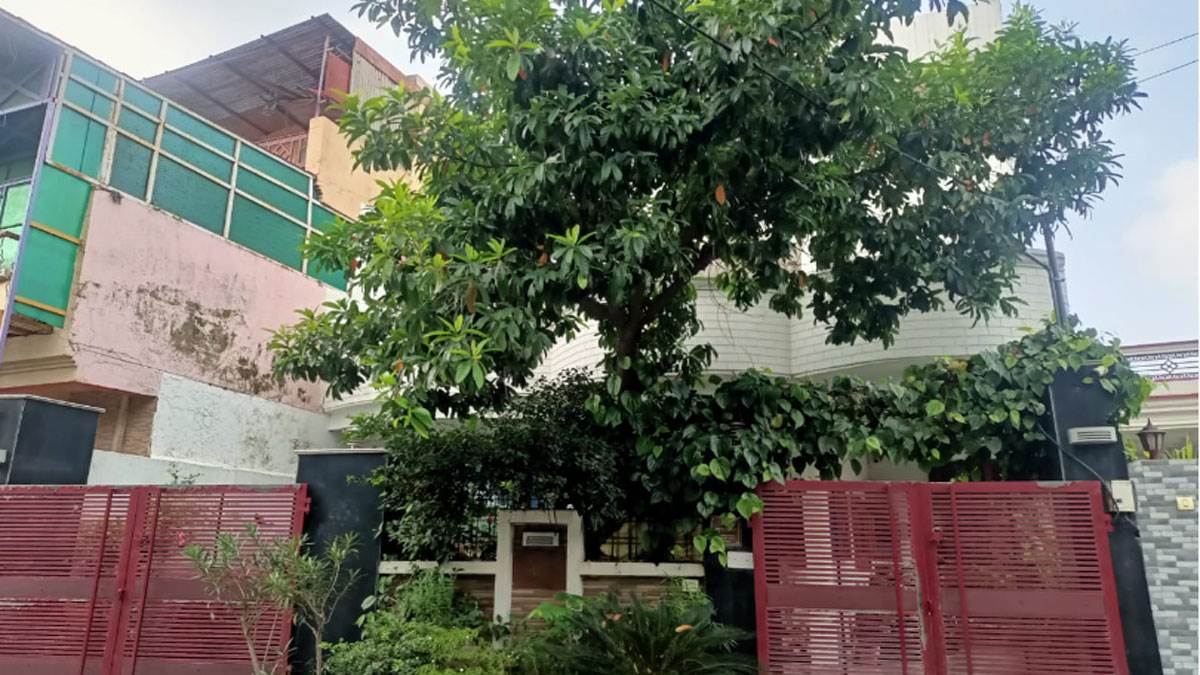 vigilance raid on scholarship scam accused anurag shankhdhar premises