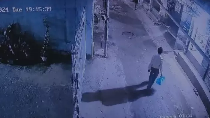 4 बेटियों को जहर देकर मारने वाले पिता का CCTV फुटेज आया सामने।