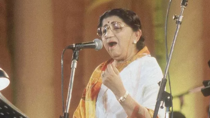 सुरों की कोकिला लता मंगेशकर (Photo Credit-IMDB)