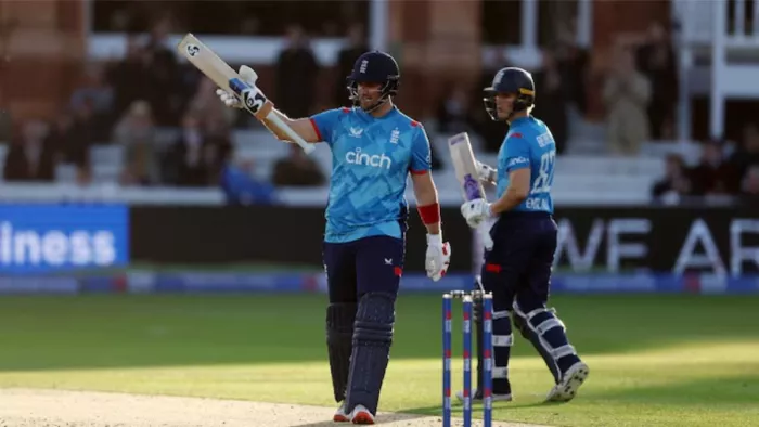 Liam Livingstone ने 25 गेंद पर जड़ी फिफ्टी। फोटो- रायटर