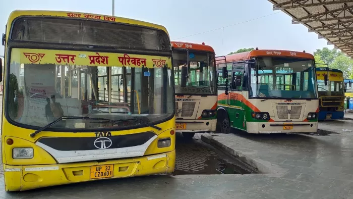 नोएडा को परिवहन निगम के 20 क्षेत्रों में प्रदेश में रैंकिंग में पहला स्थान मिला है।