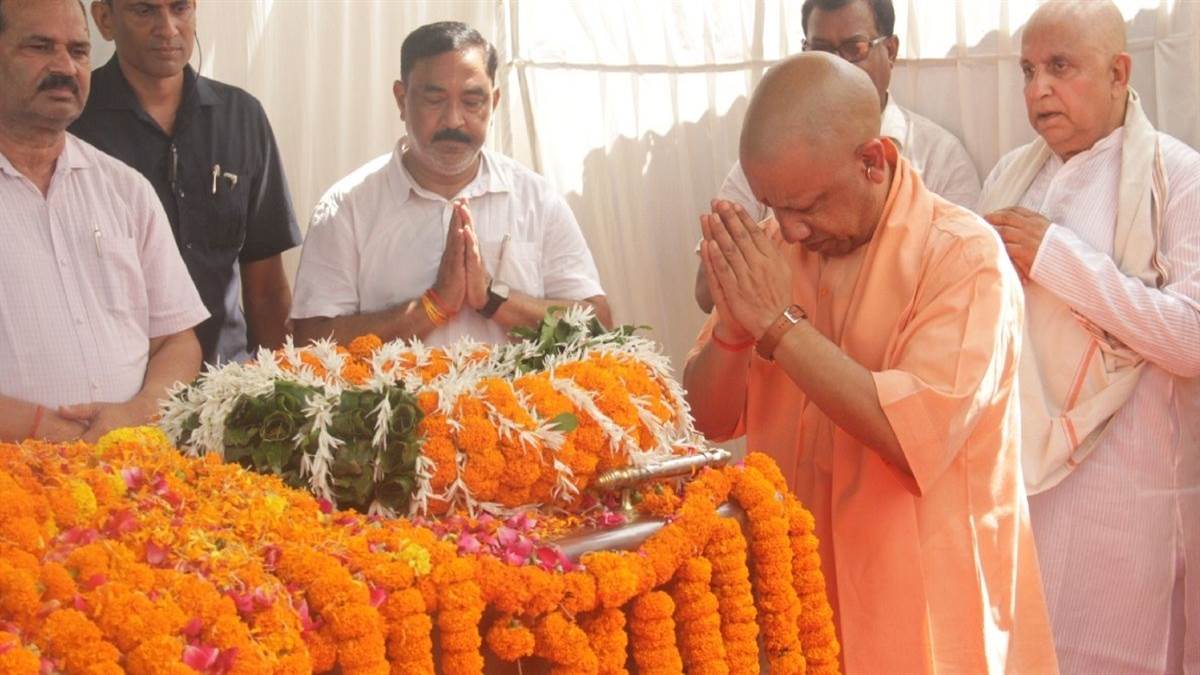 https://www.jagranimages.com/images/newimg/28092025/28_09_2025-cmupsingh__24063189_14926740.jpg