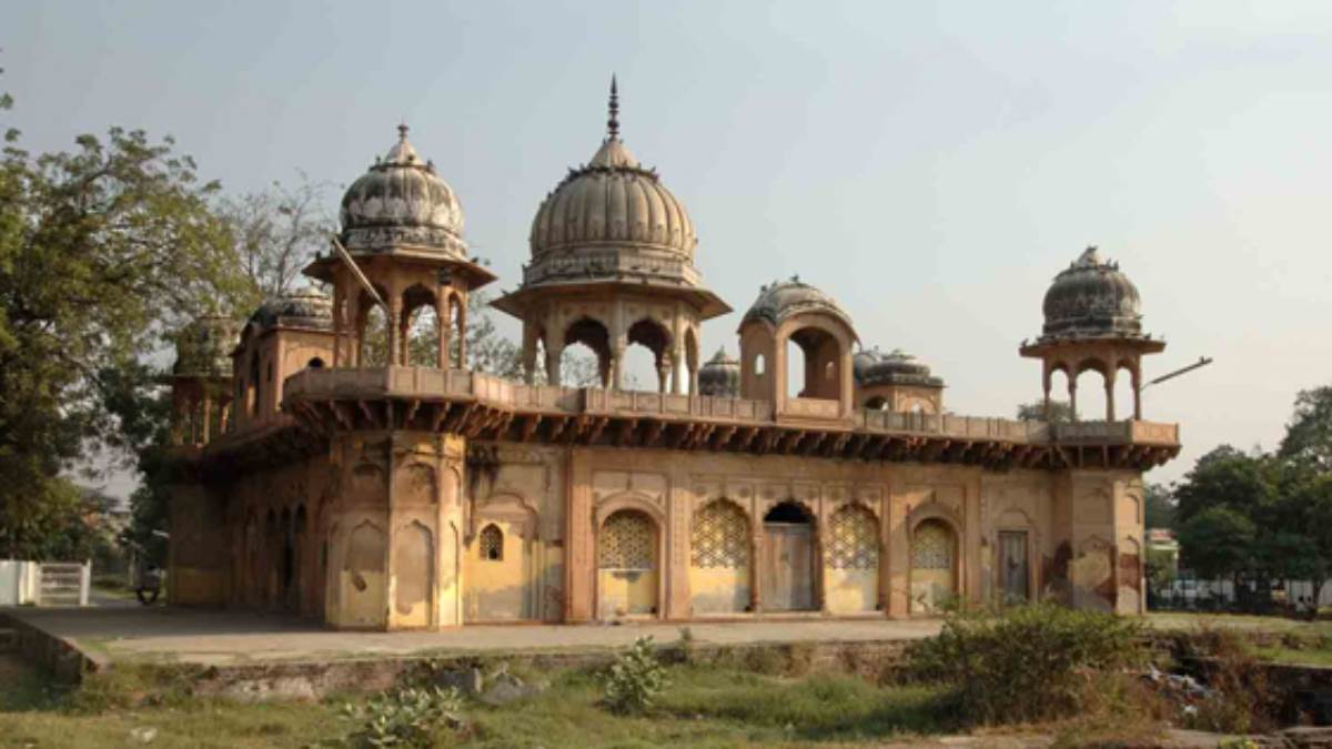 ncr faridabad news reviving rani ki chhatri and shahi talab for tourism