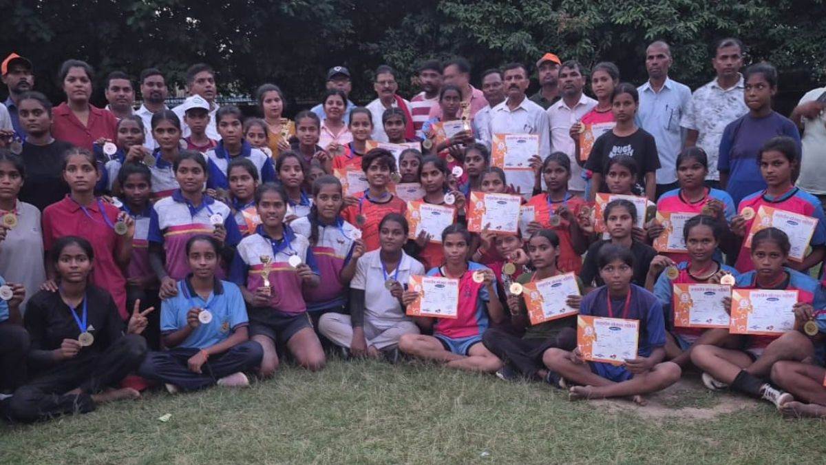 https://www.jagranimages.com/images/newimg/28092025/28_09_2025-gorakhpur_team_winner_24063599.jpg