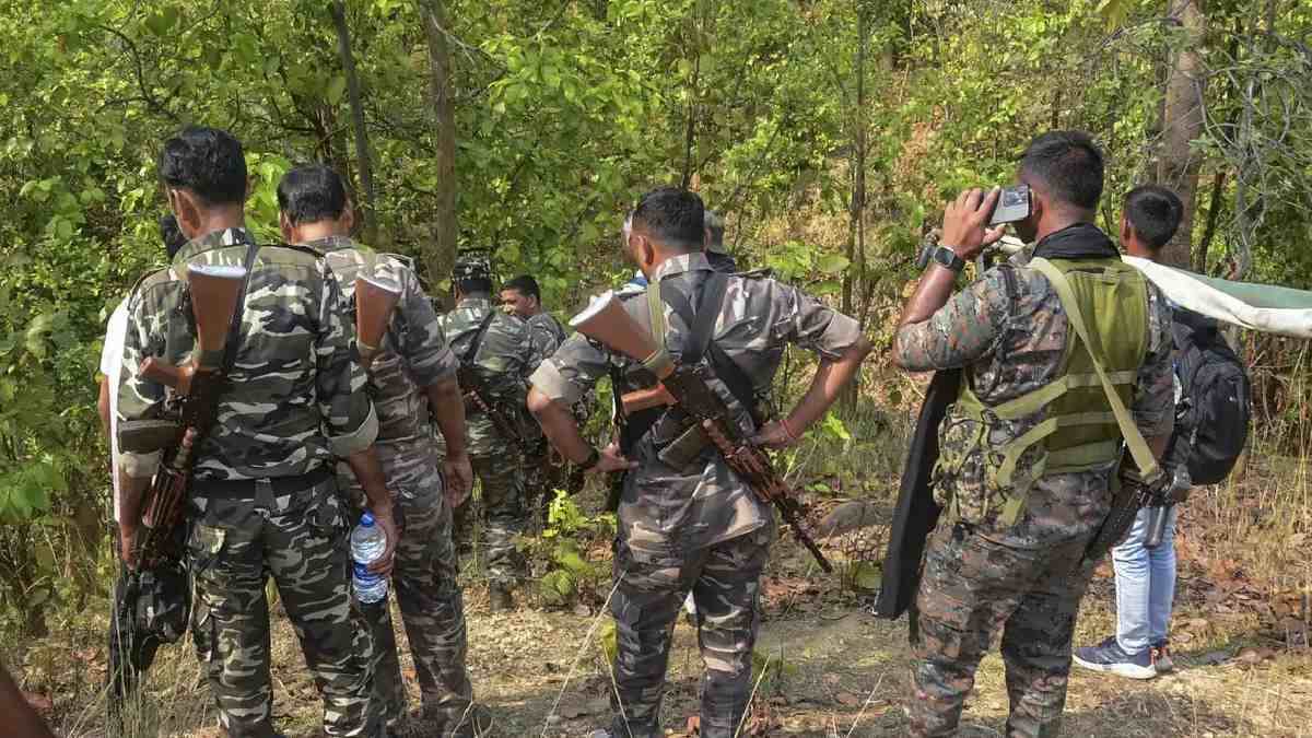 chhattisgarh kanker 3 naxalites died including women having 14 lakh rupees prize money