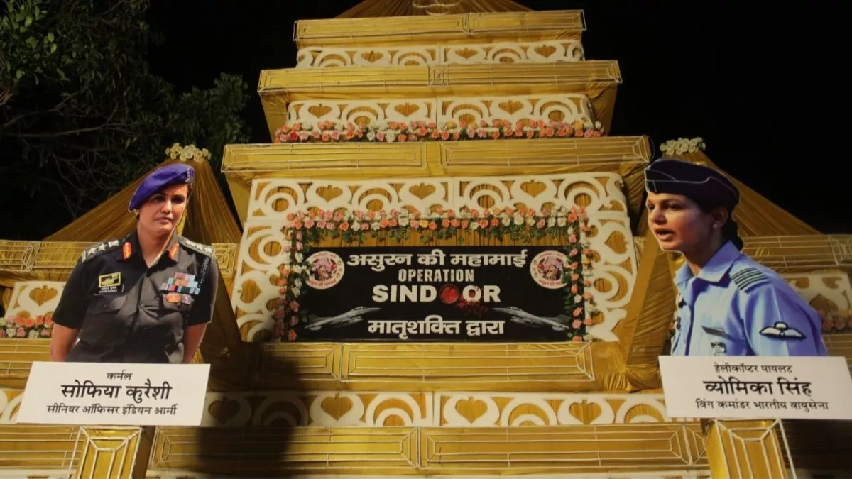 गोरखपुर सबरंग: शक्ति आराधना से राष्ट्रभक्ति की साधना, पंडालों में मिल रहा खास संदेश